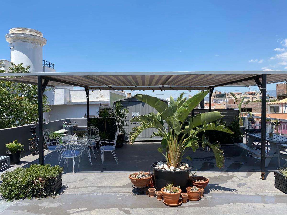 Monastiraki #Wallsfree Citycenter- Unspoiled Athens Apartments Extérieur photo