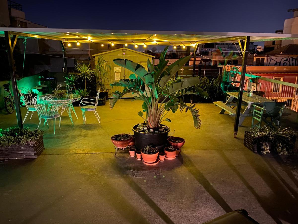 Monastiraki #Wallsfree Citycenter- Unspoiled Athens Apartments Extérieur photo