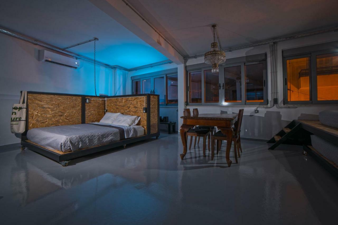 Monastiraki #Wallsfree Citycenter- Unspoiled Athens Apartments Extérieur photo